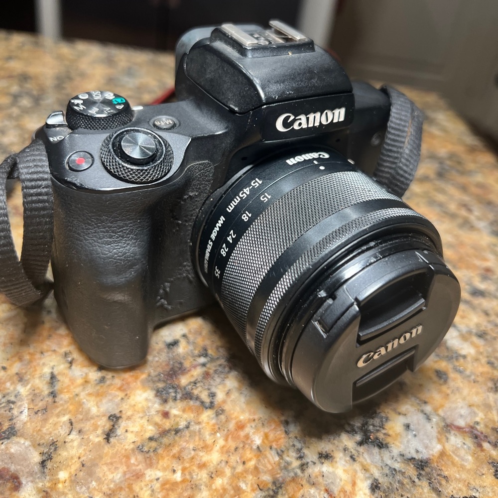 Canon Eos M50 Camera Set
